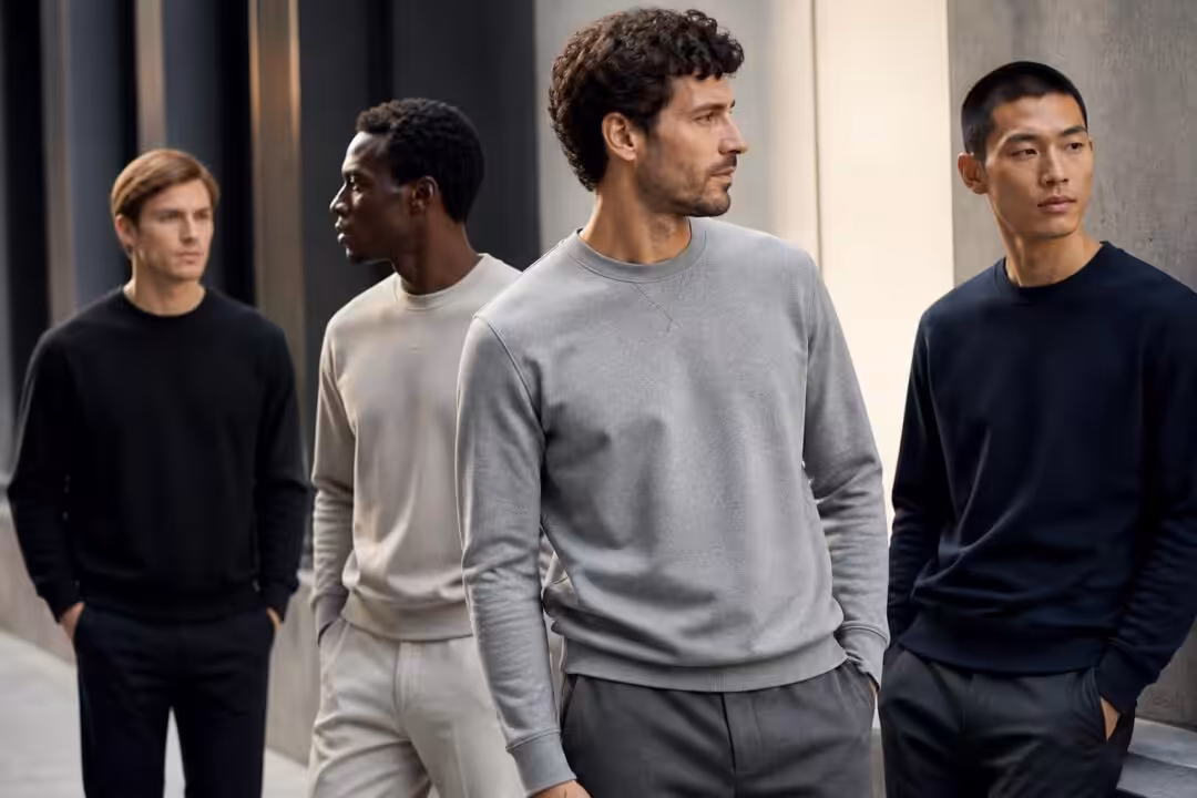 découvrez la collection de sweat-shirts theory pour hommes alliant style moderne et confort exceptionnel. parfaits pour un look décontracté et élégant au quotidien.